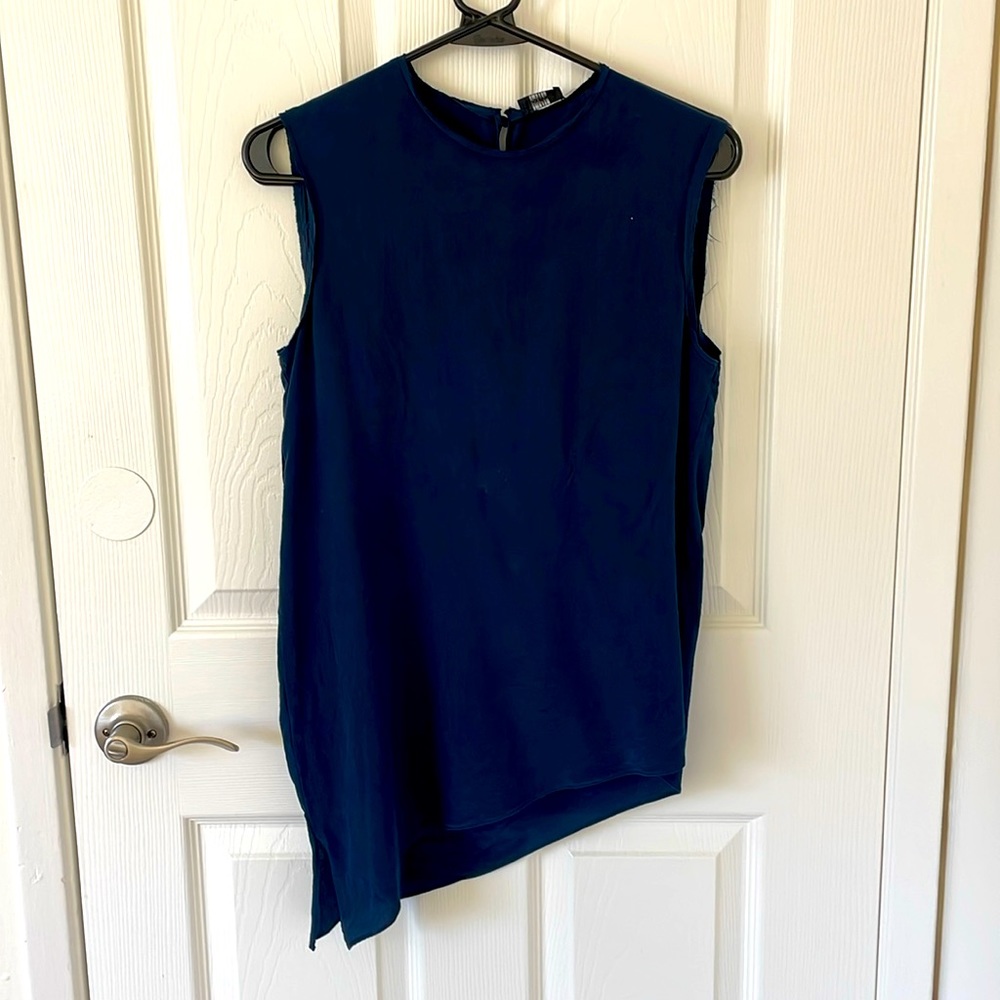 Silk sleeveless asymmetry top